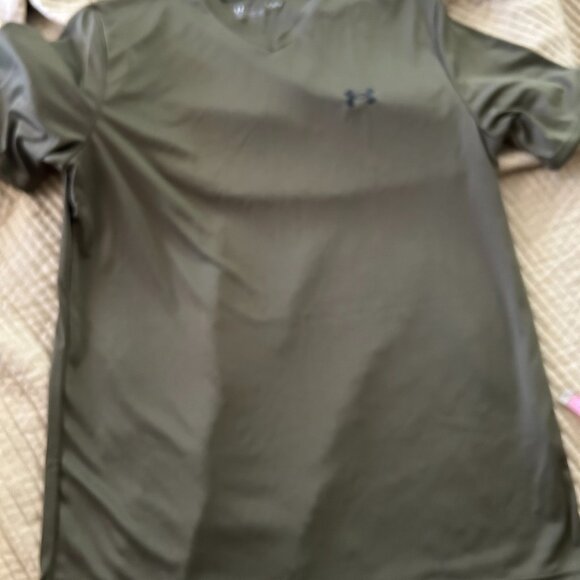(BRAND NEW) Men's V-neck Short Sleeve - Picture 1 of 3